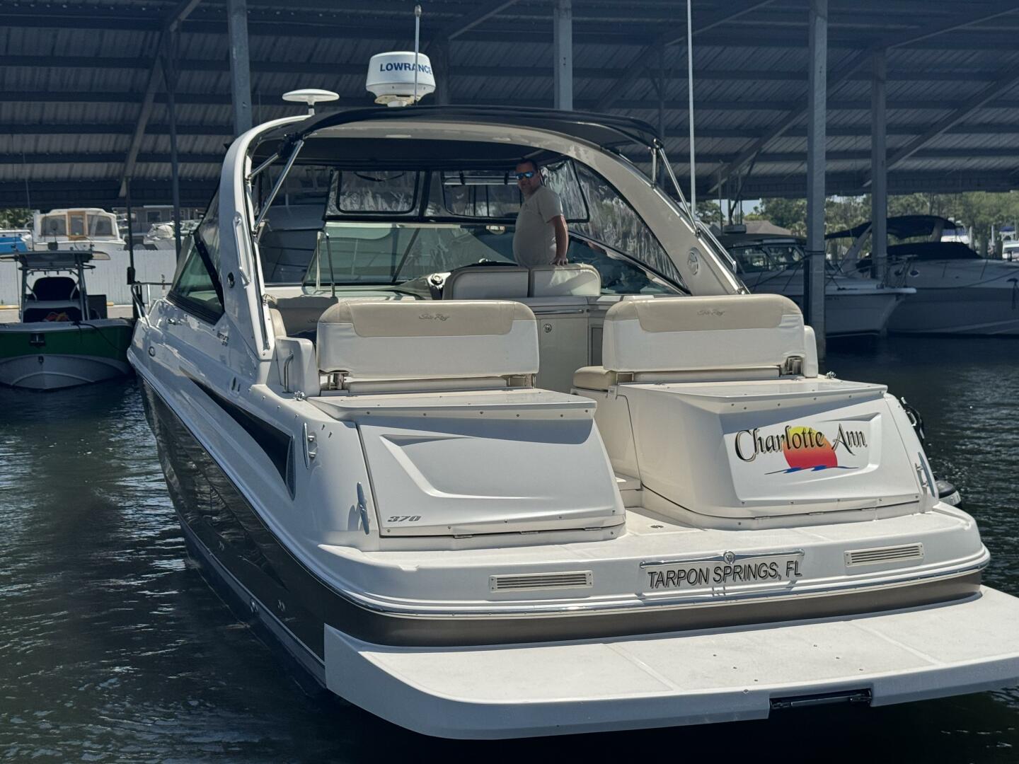 Slide: The Image of Sea Ray 370 Venture 2013 - 5206265