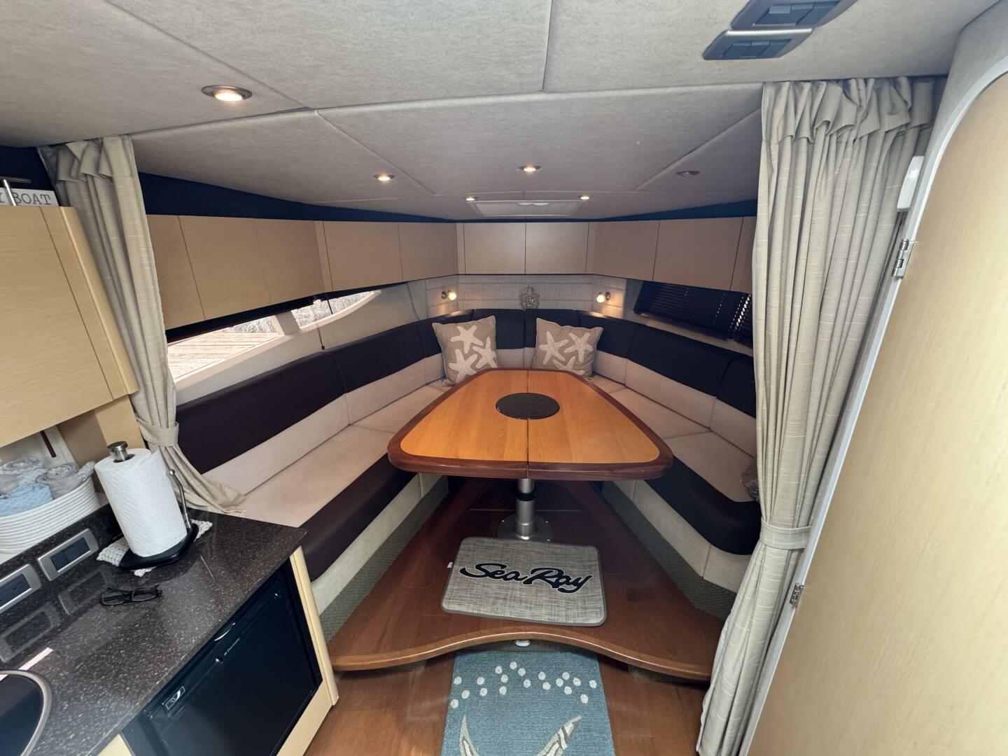 Slide: The Image of Sea Ray 370 Venture 2013 - 5219836