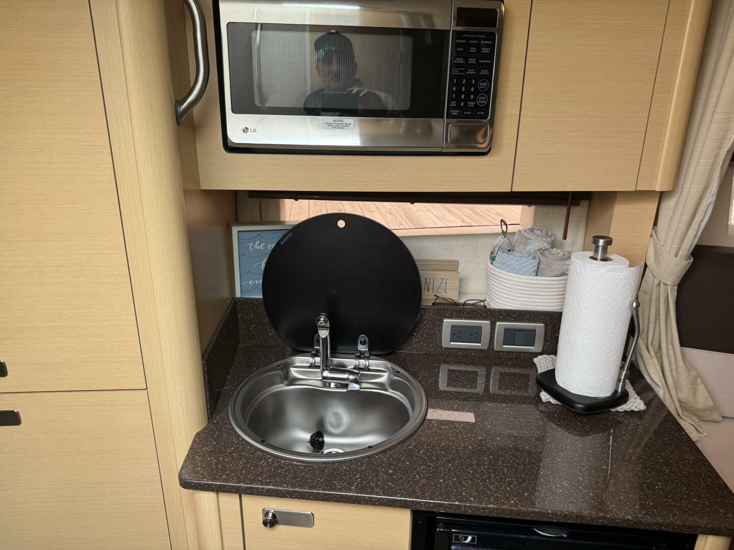 Slide: The Image of Sea Ray 370 Venture 2013 - 5219841