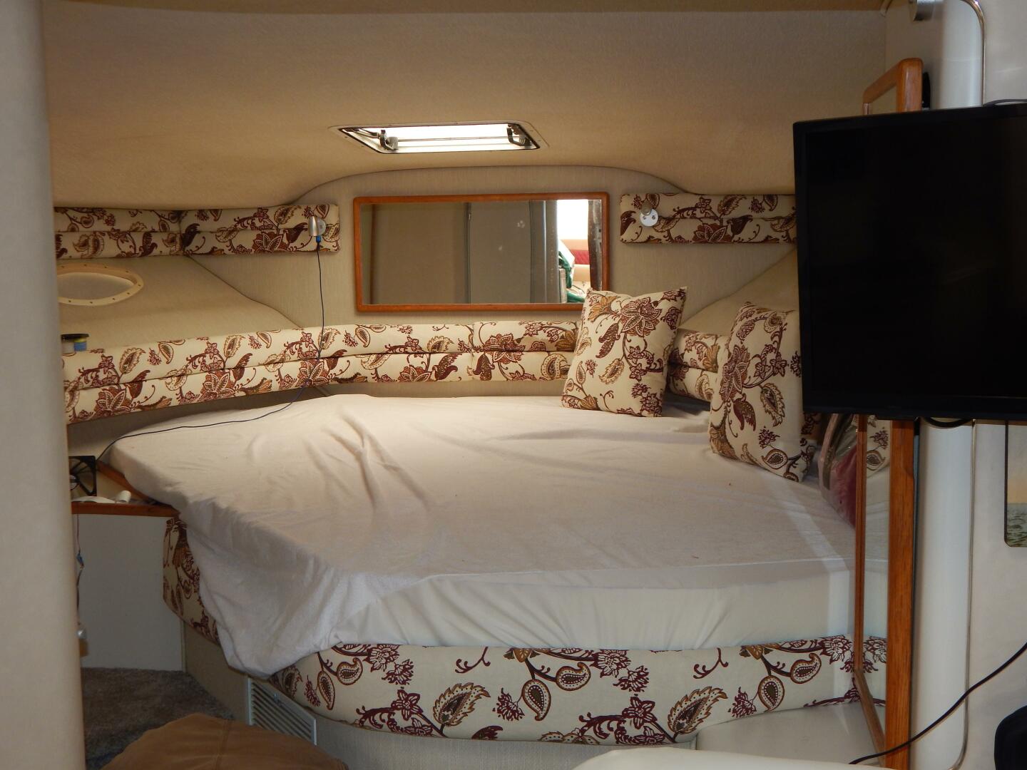 Slide: The Image of Sea Ray 37 Express 1994 - 5152753