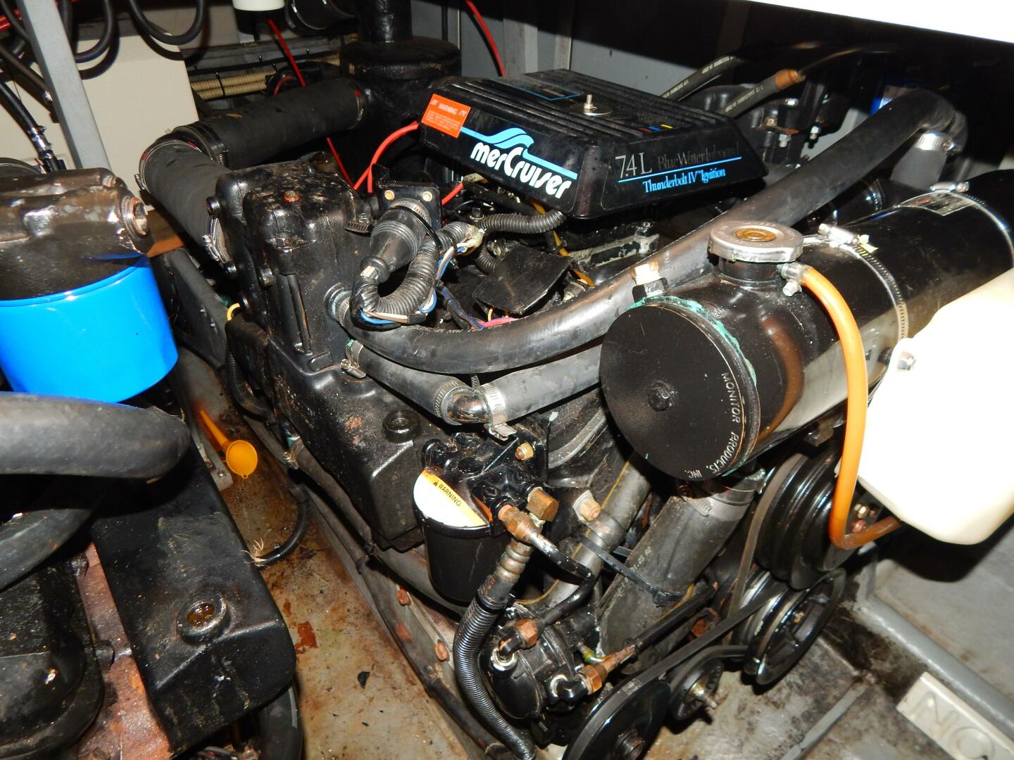 Slide: The Image of Sea Ray 37 Express 1994 - 5152990