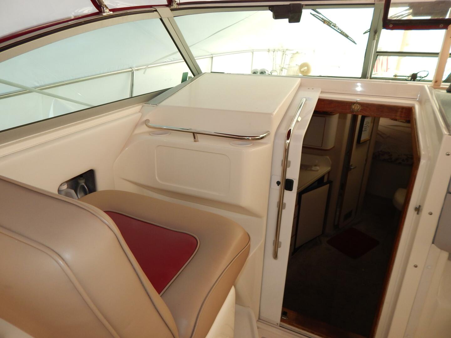 Slide: The Image of Sea Ray 37 Express 1994 - 5152664