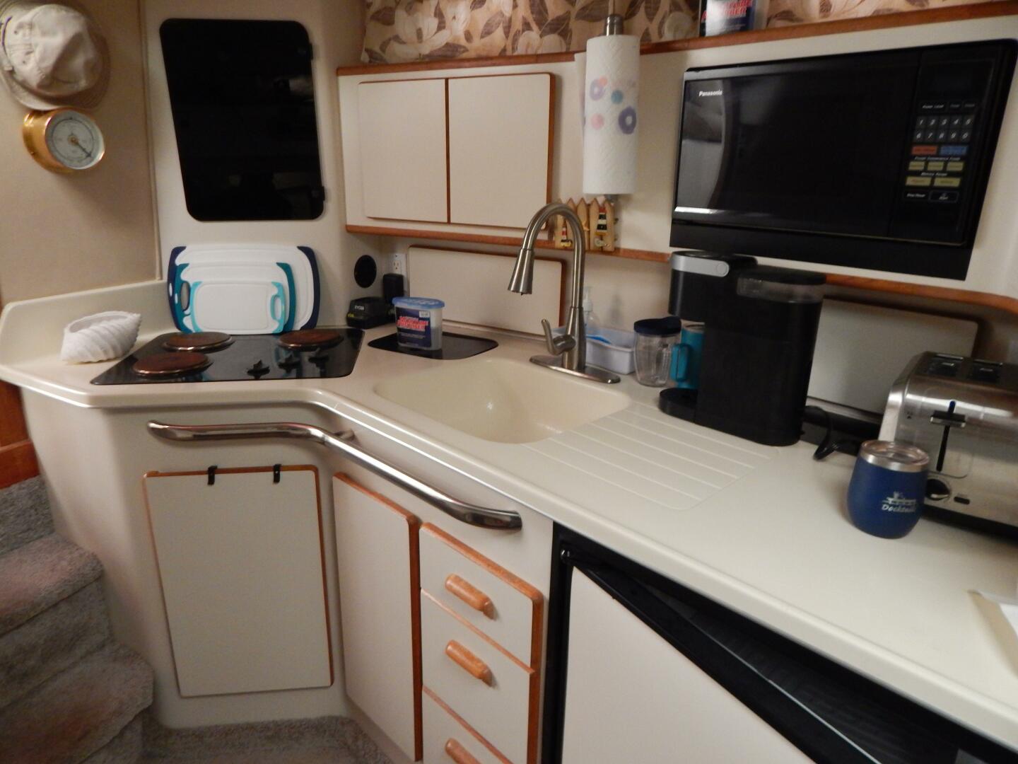 Slide: The Image of Sea Ray 37 Express 1994 - 5152757