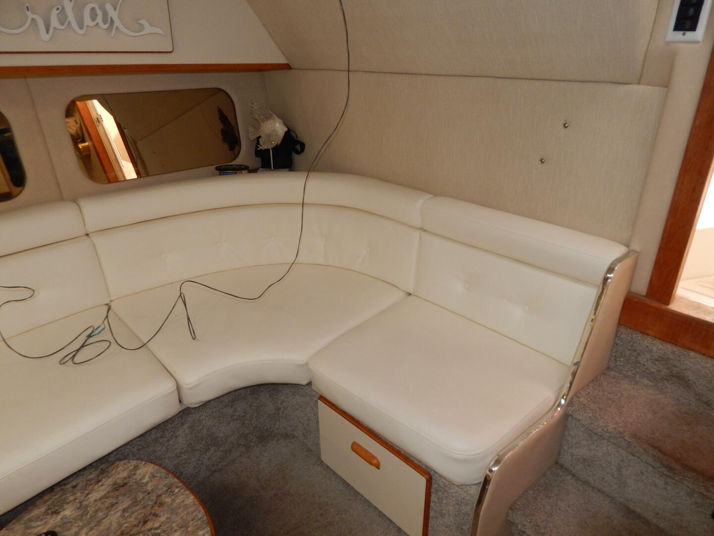 Slide: The Image of Sea Ray 37 Express 1994 - 5152840