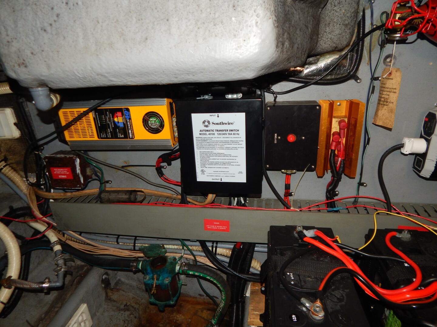 Slide: The Image of Sea Ray 37 Express 1994 - 5152992