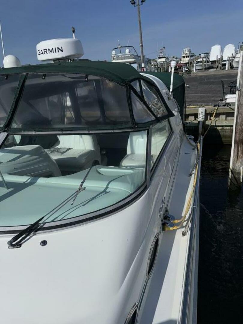 Slide: The Image of Sea Ray 37 Sundancer 1995 - 5276423