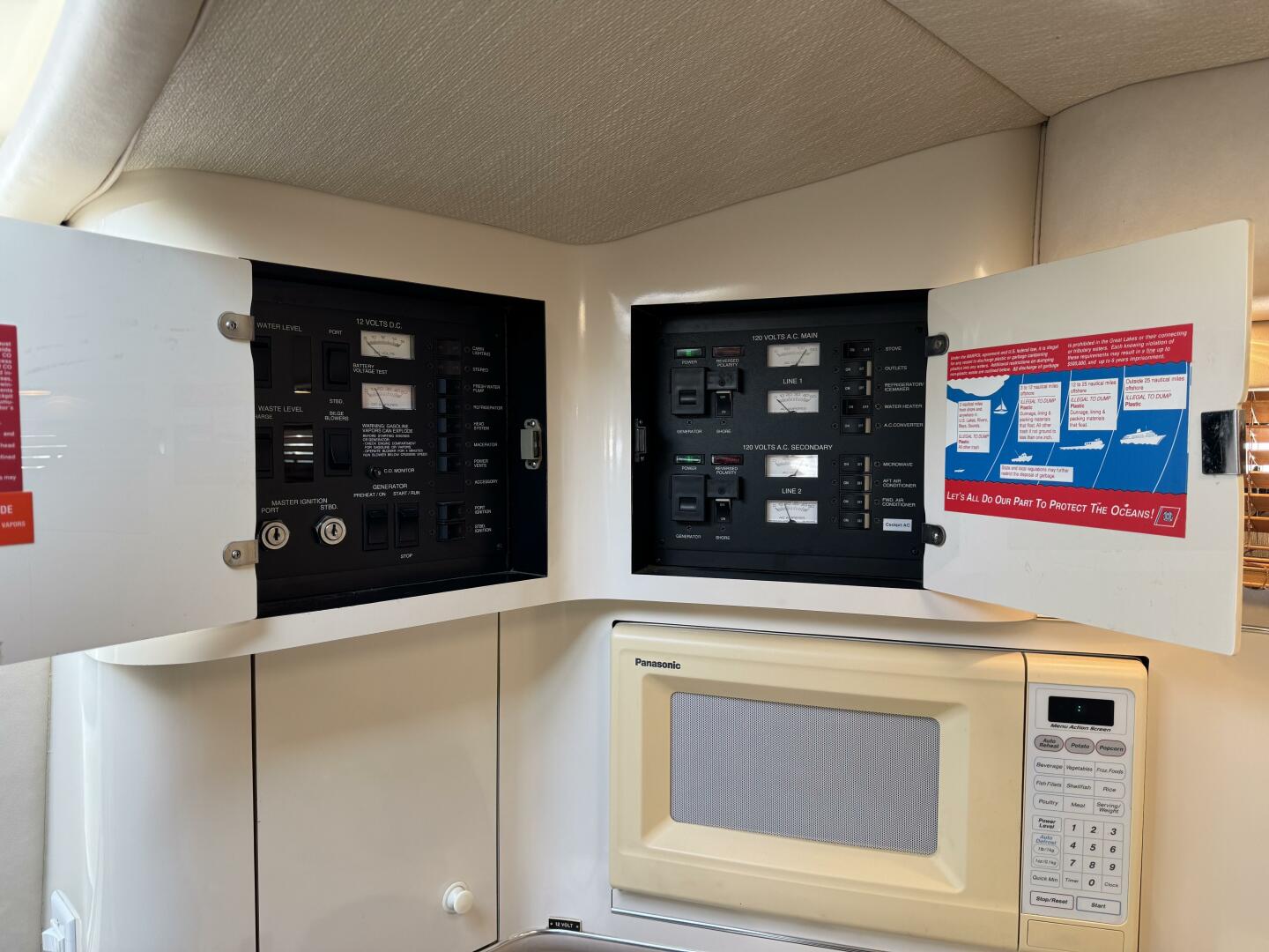 Slide: The Image of Sea Ray 37 Sundancer 1995 - 5276446