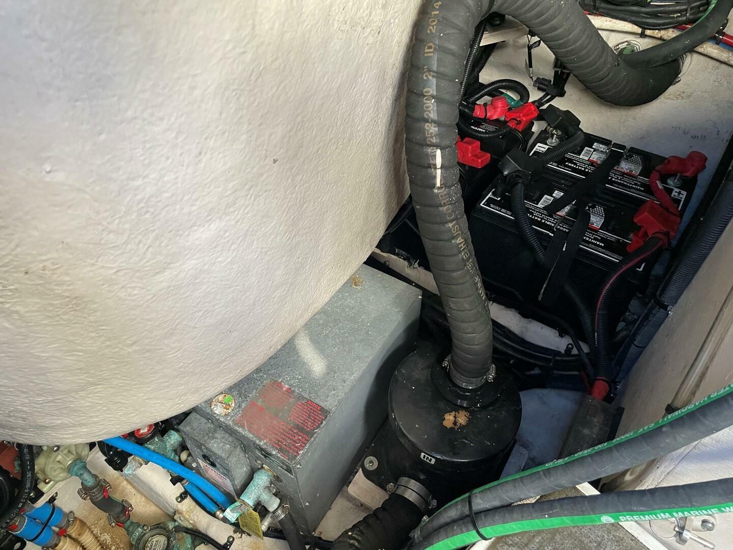 Slide: The Image of Sea Ray 37 Venture 2015 - 5014479