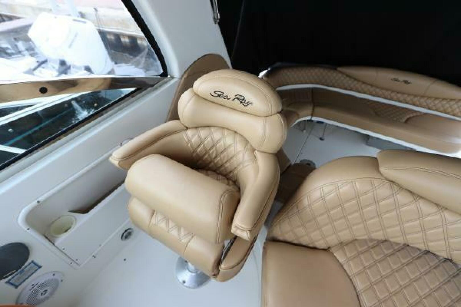 Slide: The Image of Sea Ray 380 Sundancer 1999 - 4999965