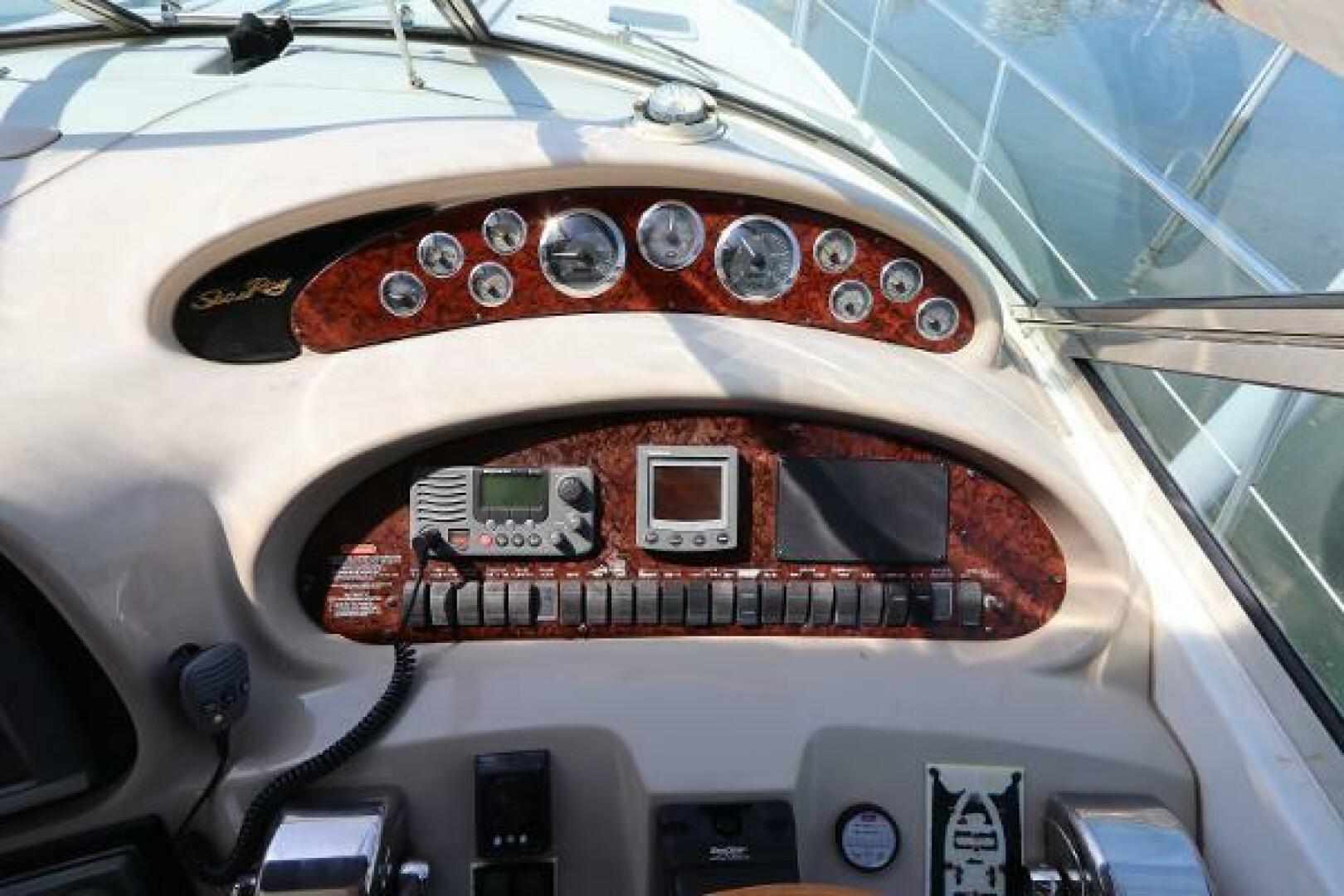 Slide: The Image of Sea Ray 380 Sundancer 1999 - 4999969