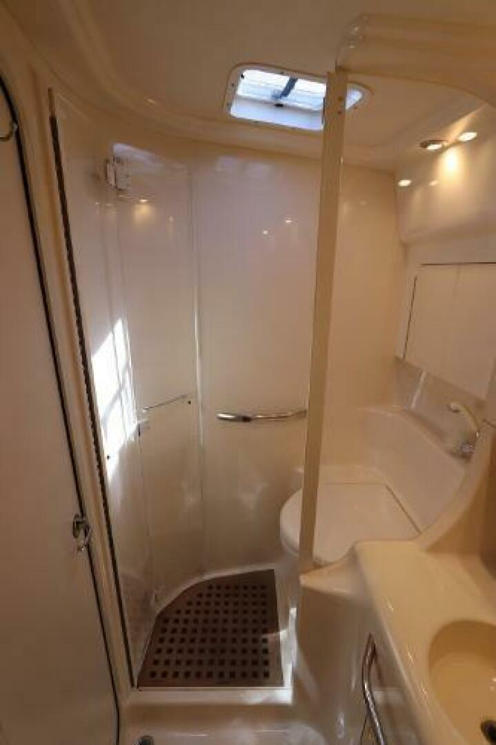 Slide: The Image of Sea Ray 380 Sundancer 1999 - 4999991