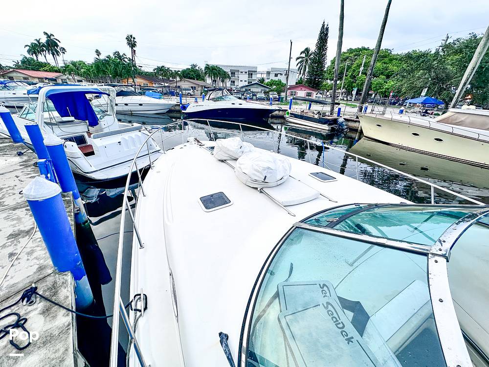 Slide: The Image of Sea Ray 380 Sundancer 2000 - 38