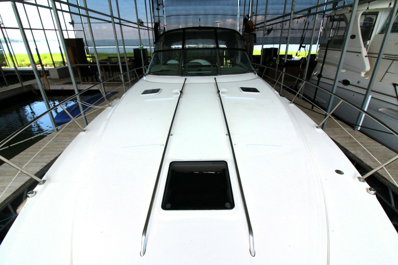 Slide: The Image of 2000 Sea Ray 380 Sundancer - 4339529