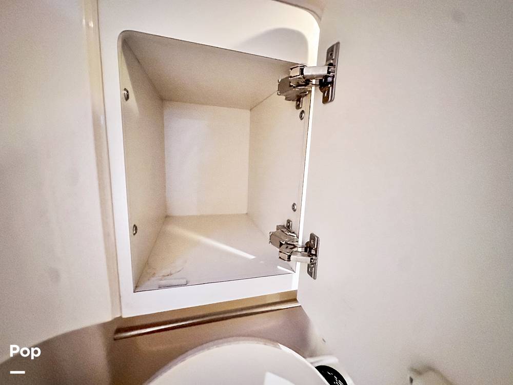 Slide: The Image of Sea Ray 380 Sundancer 2000 - 63