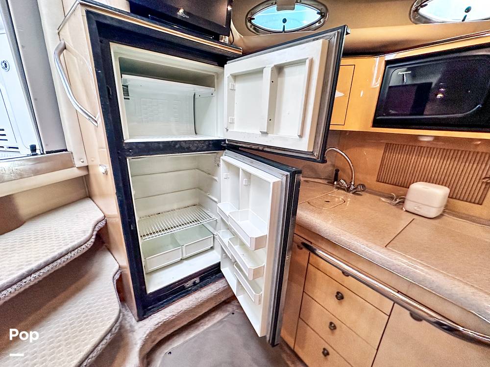 Slide: The Image of Sea Ray 380 Sundancer 2000 - 66