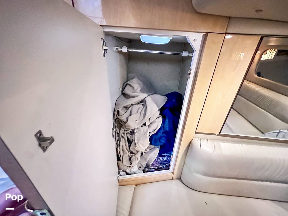 Slide: The Image of Sea Ray 380 Sundancer 2000 - 69