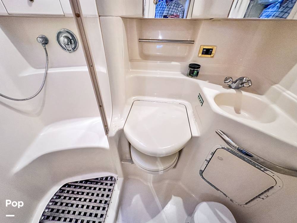 Slide: The Image of Sea Ray 380 Sundancer 2000 - 73