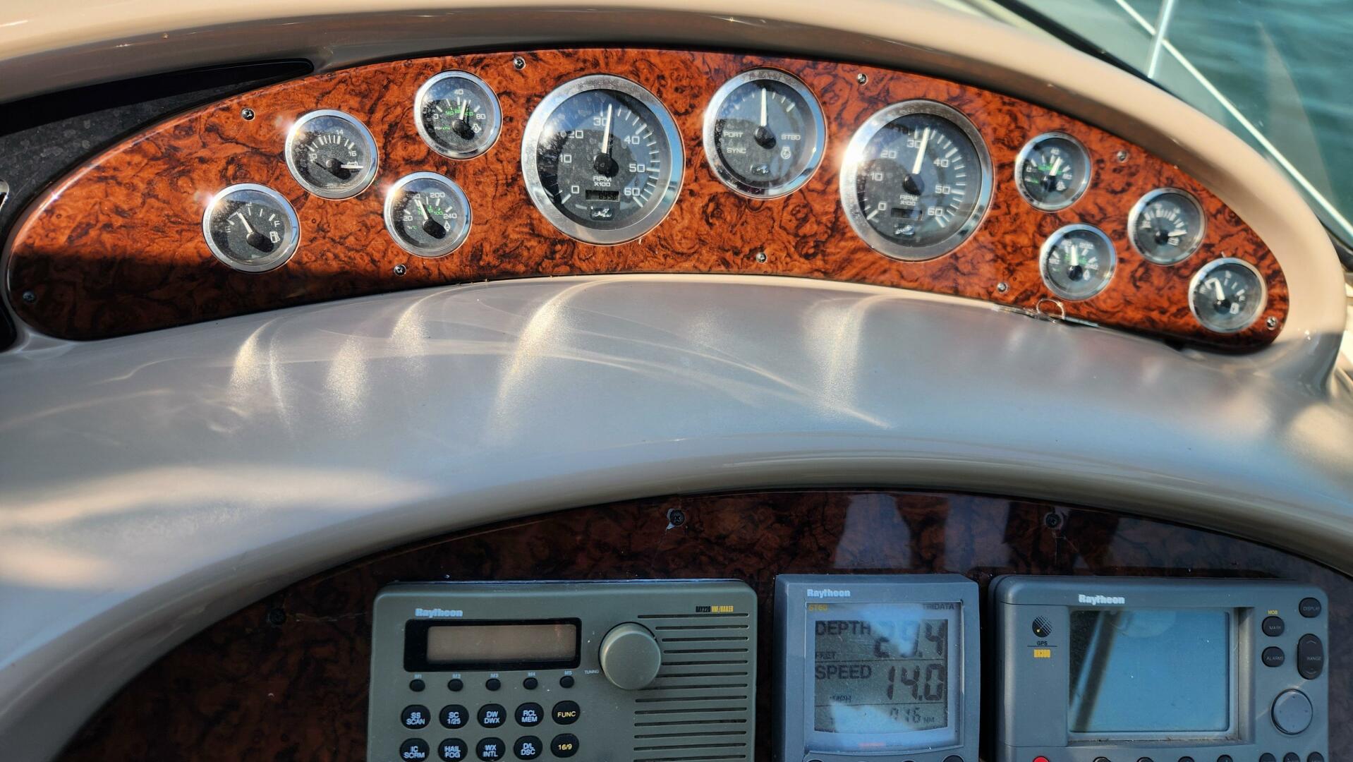 Slide: The Image of 2001 Sea Ray 380 Sundancer "Final Final" - 4569758