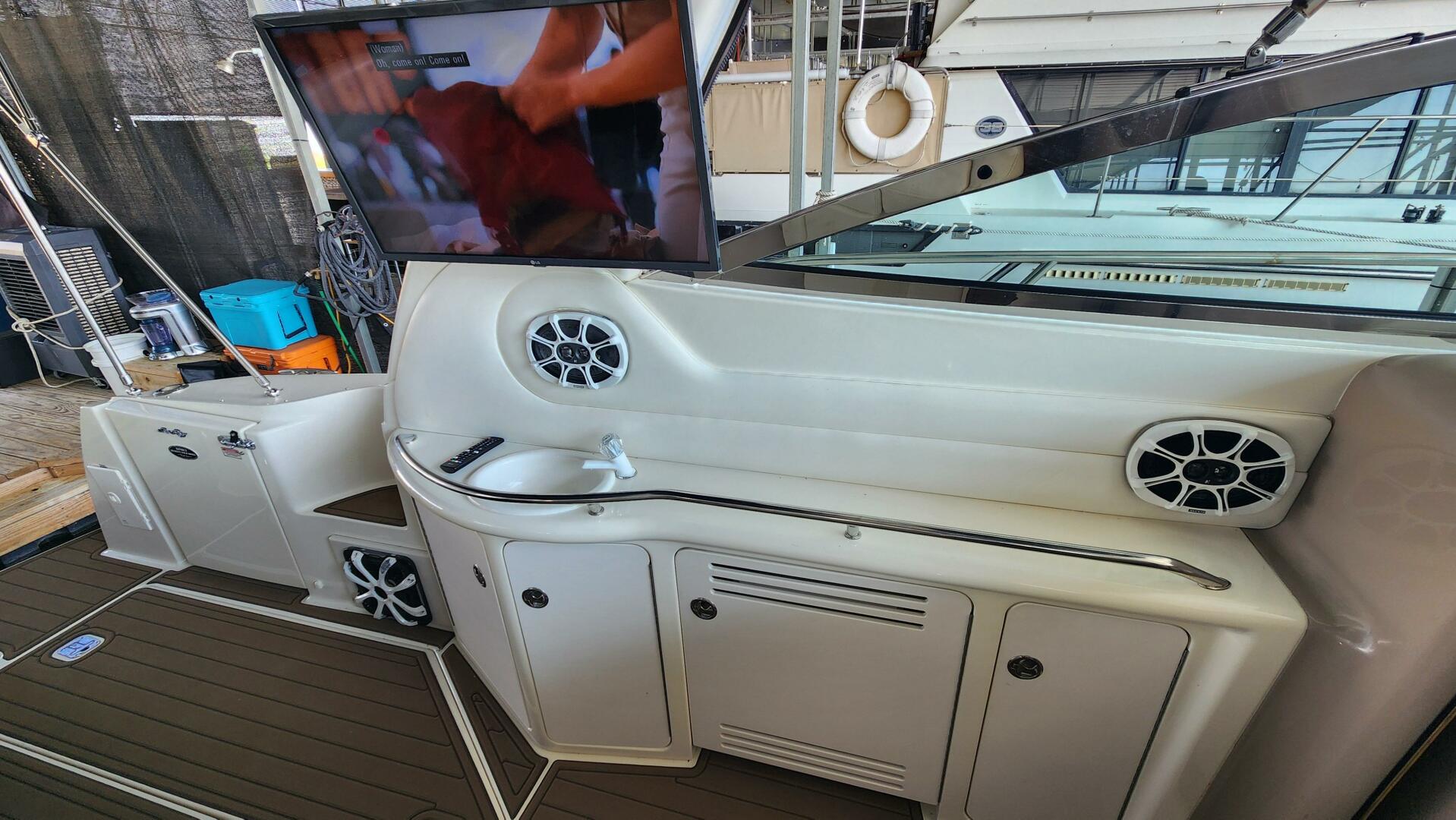 Slide: The Image of 2001 Sea Ray 380 Sundancer "Final Final" - 4569786