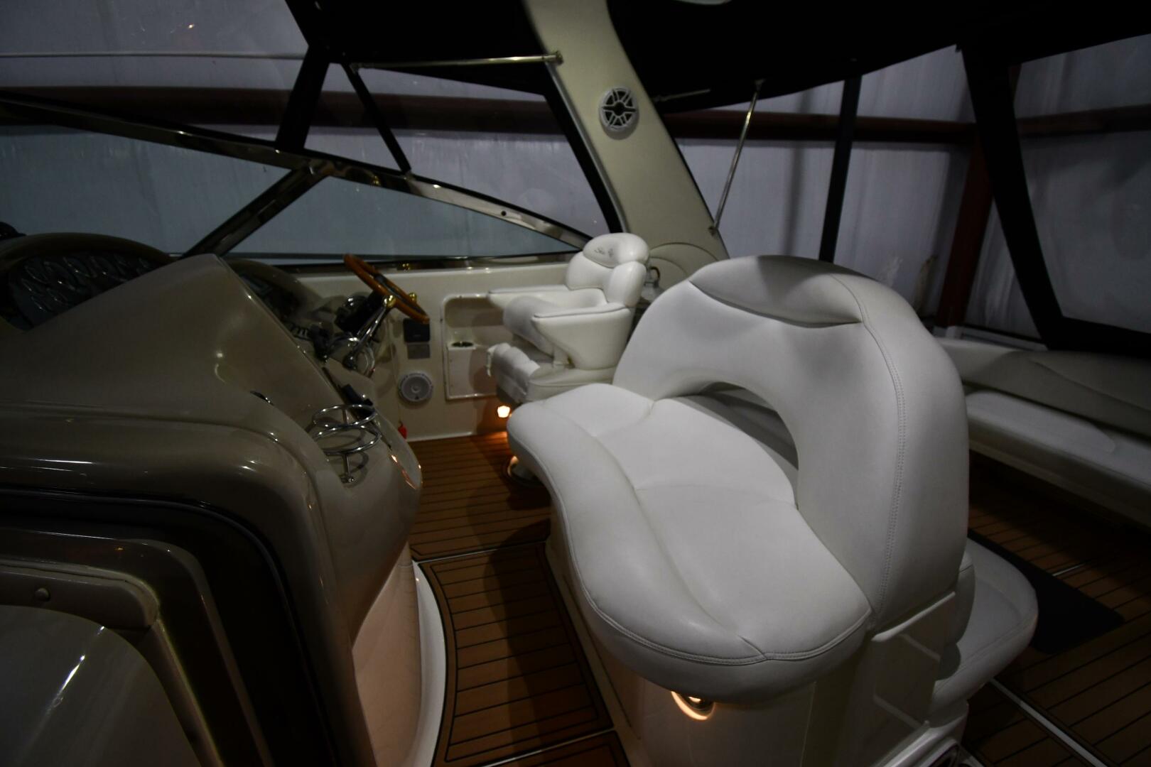 Slide: The Image of Sea Ray 380 Sundancer 2001 - 5201588