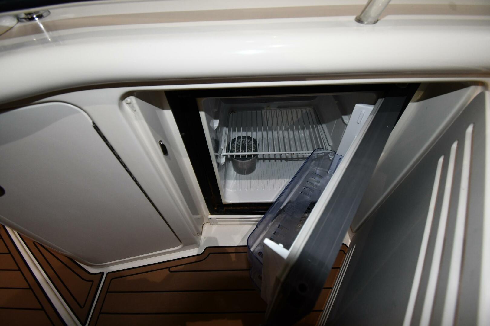 Slide: The Image of Sea Ray 380 Sundancer 2001 - 5201600