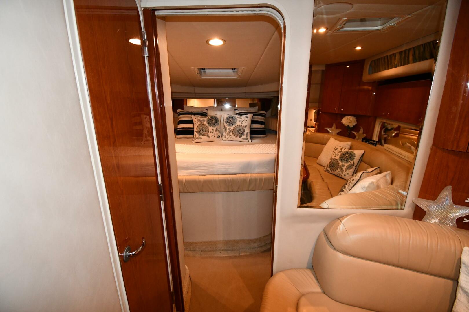 Slide: The Image of Sea Ray 380 Sundancer 2001 - 5201602