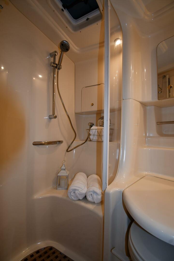 Slide: The Image of Sea Ray 380 Sundancer 2001 - 5201611