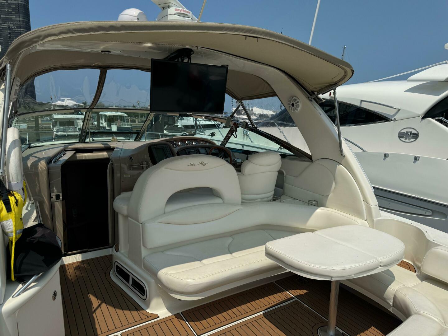 Slide: The Image of Sea Ray 380 Sundancer 2001 - 4524394