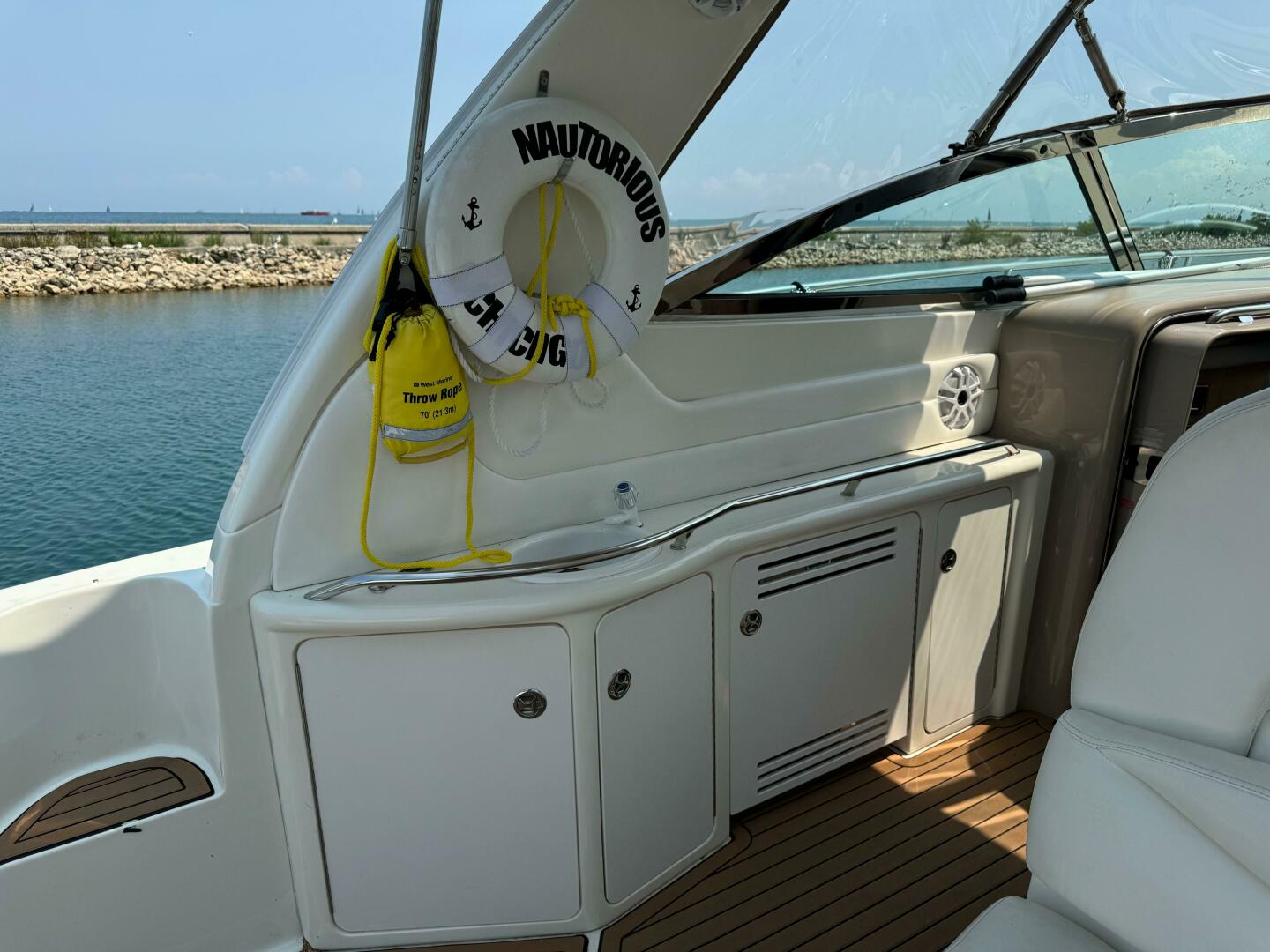 Slide: The Image of Sea Ray 380 Sundancer 2001 - 4524396