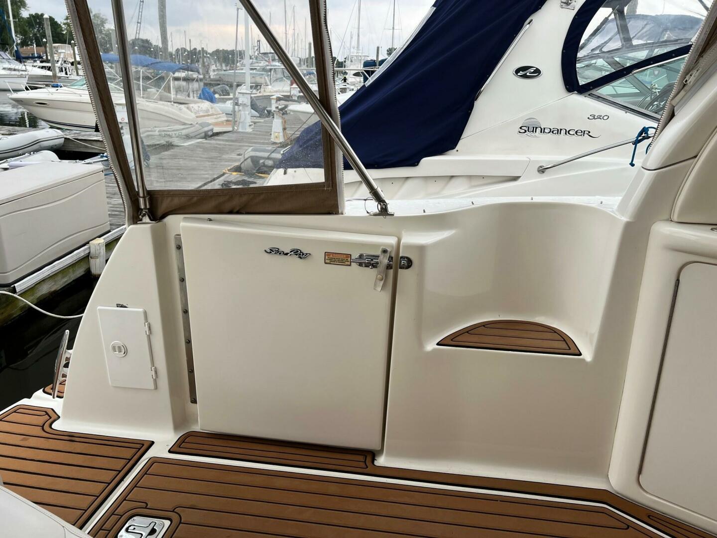 Slide: The Image of Sea Ray 380 Sundancer 2002 - 4714796