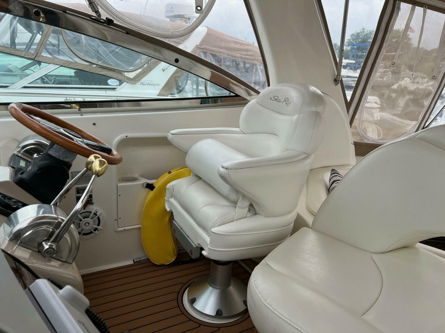 Slide: The Image of Sea Ray 380 Sundancer 2002 - 4714803