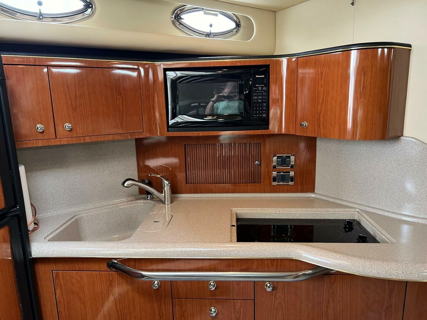 Slide: The Image of Sea Ray 380 Sundancer 2002 - 4714811