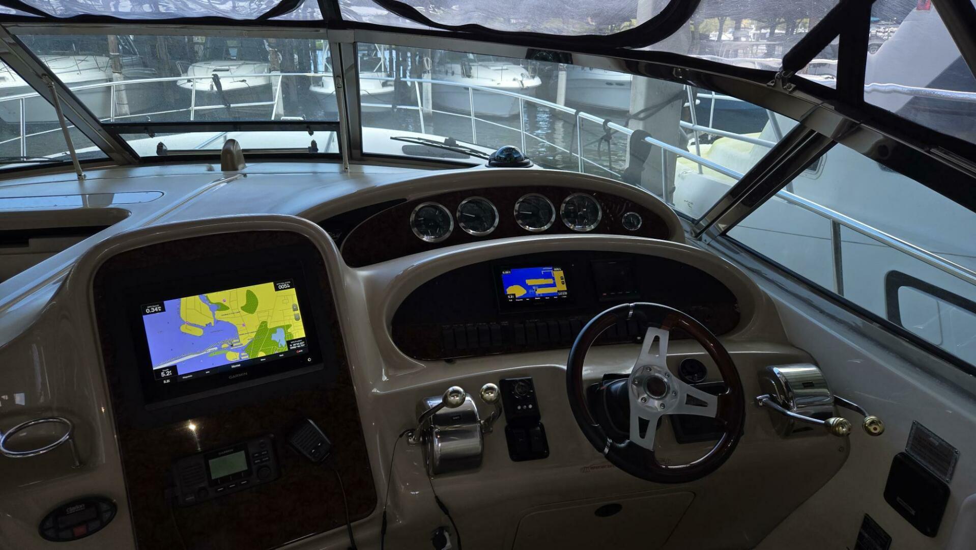 Slide: The Image of Sea Ray 380 Sundancer 2004 - 5342138