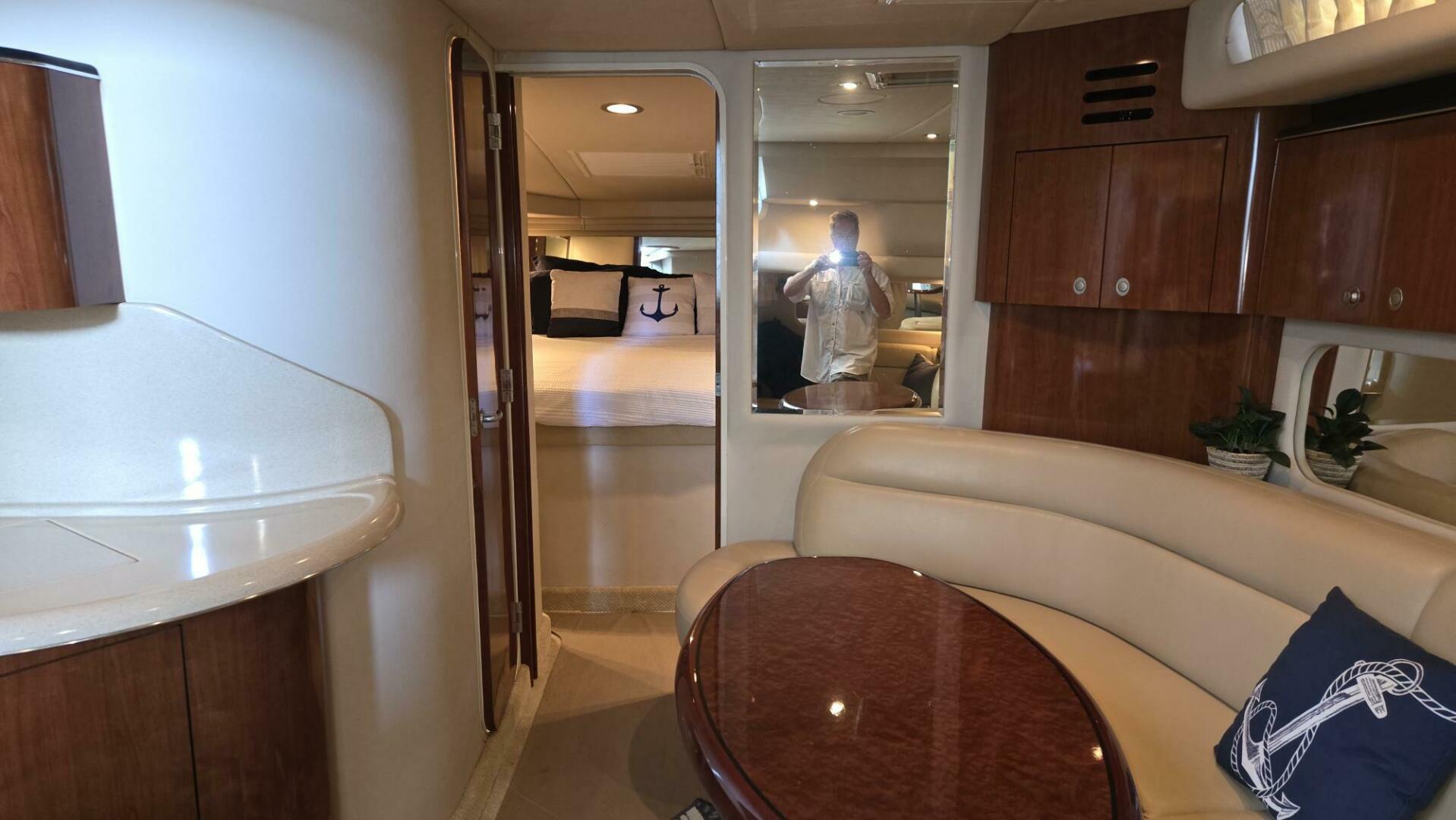 Slide: The Image of Sea Ray 380 Sundancer 2004 - 5342129