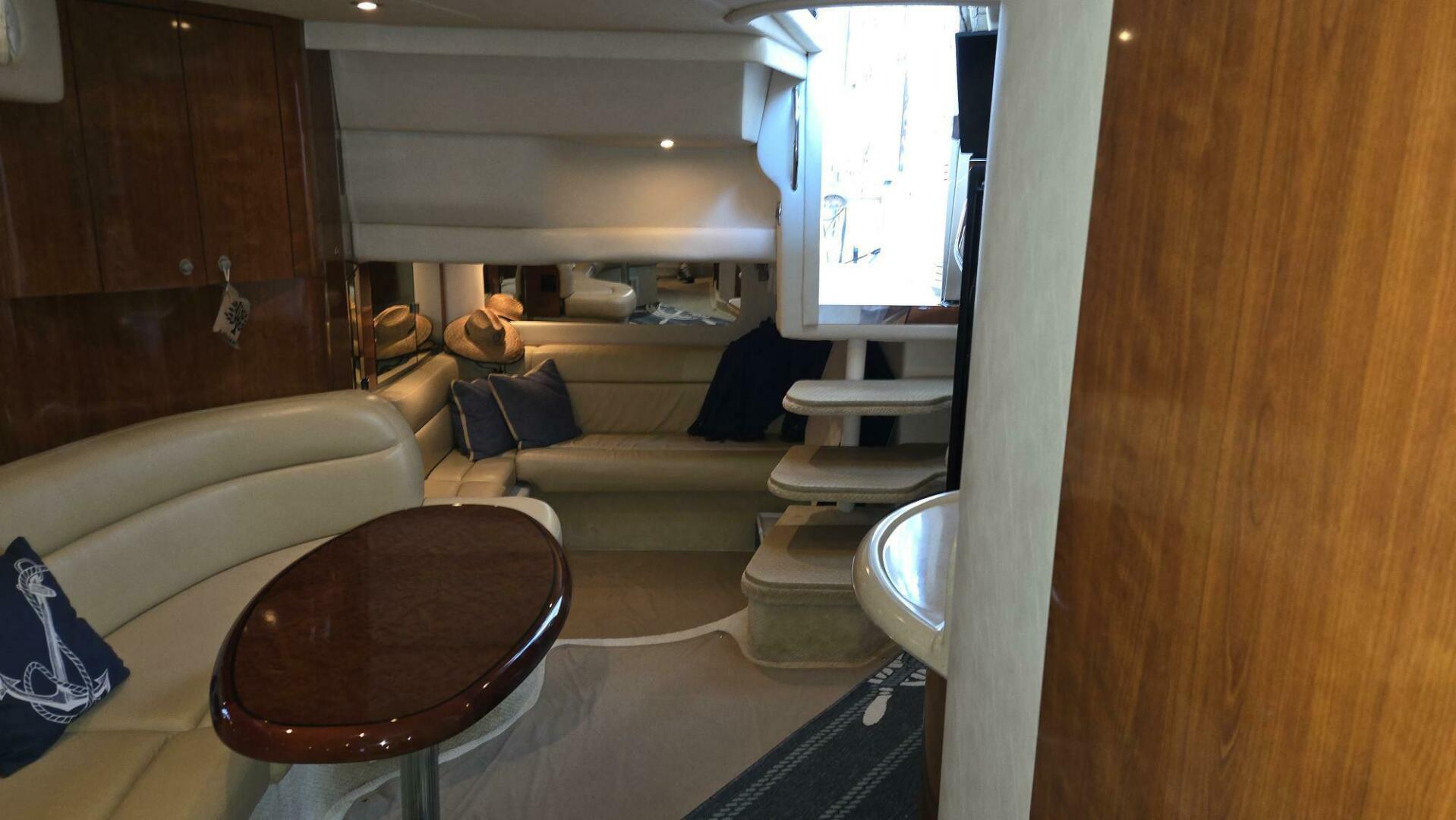 Slide: The Image of Sea Ray 380 Sundancer 2004 - 5342135
