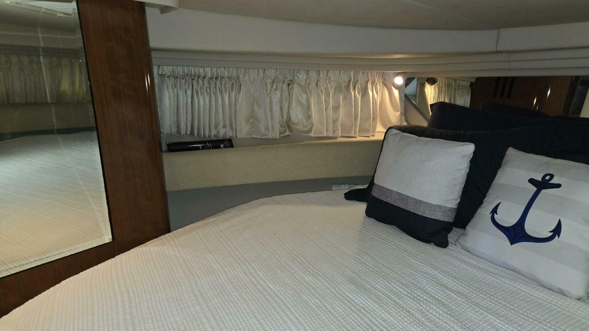Slide: The Image of Sea Ray 380 Sundancer 2004 - 5342134