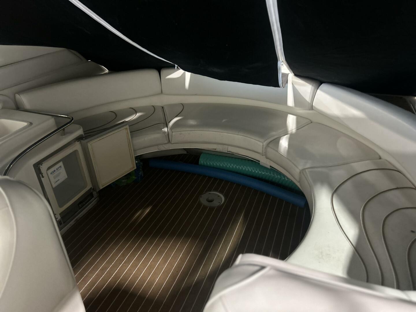 Slide: The Image of Sea Ray 38 SS 1995 - 5150380