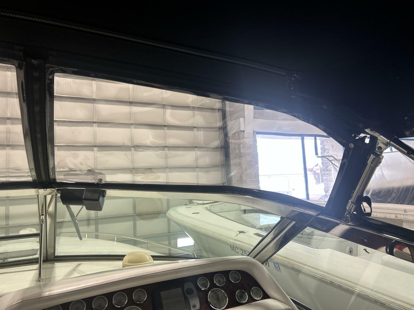 Slide: The Image of Sea Ray 38 SS 1995 - 5150384