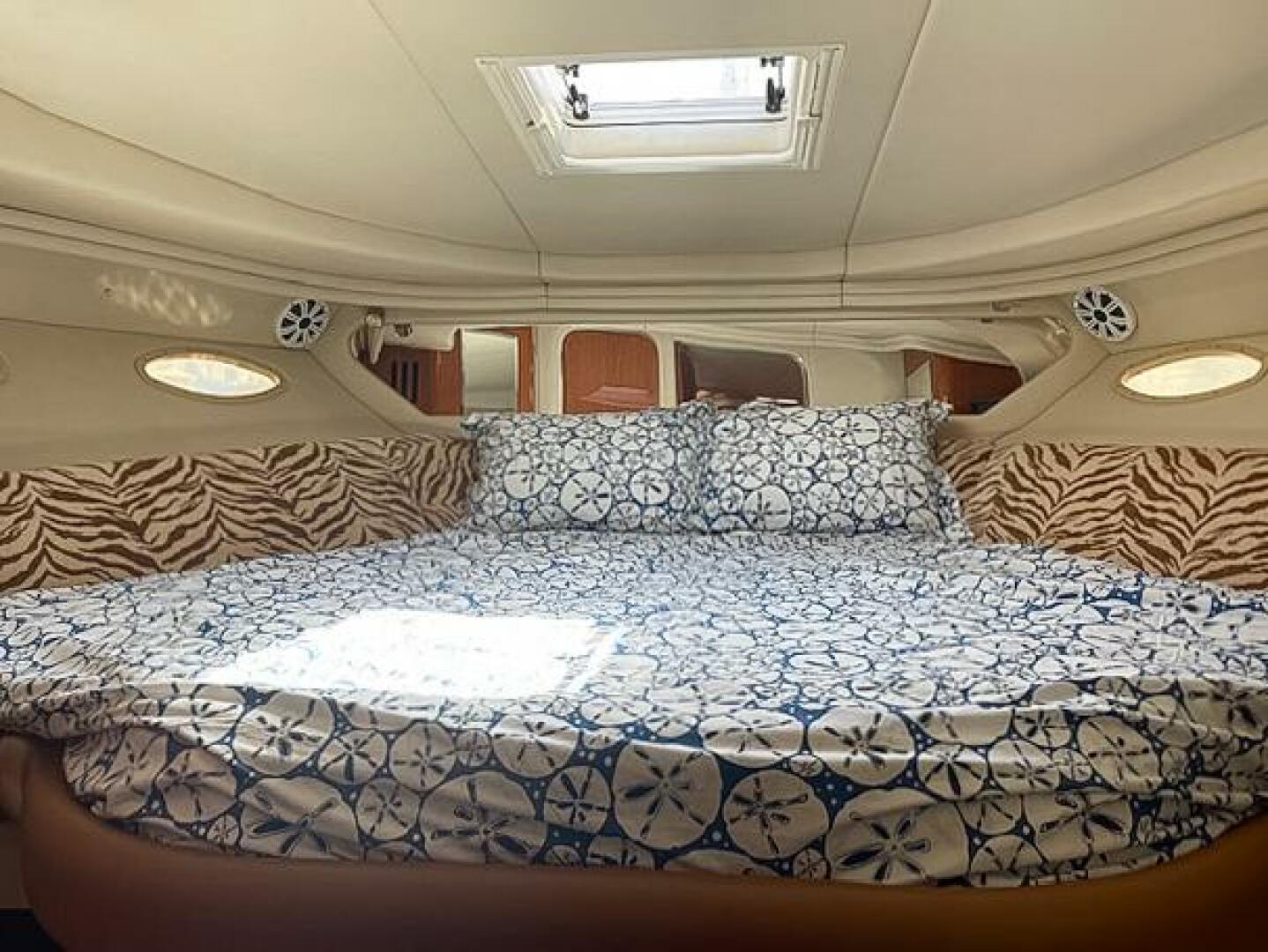 Slide: The Image of 1999 Sea Ray 38 Sundancer Ex - BAD HABIT - 4395293
