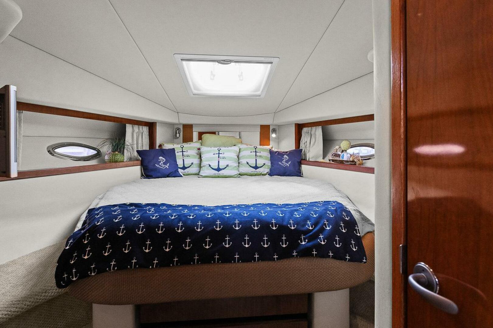 Slide: The Image of Sea Ray 38 Sundancer 2006 - 5458776