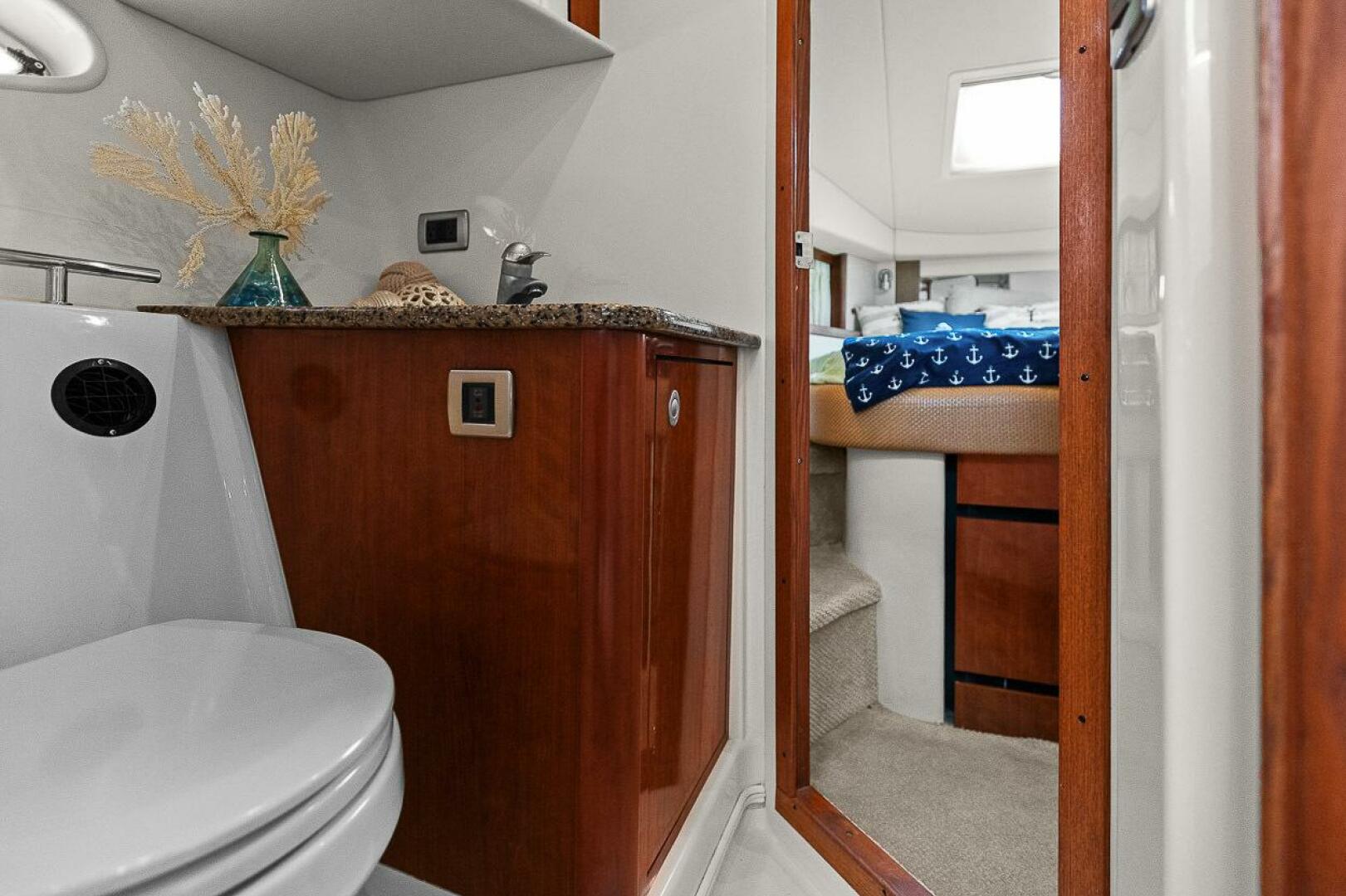Slide: The Image of Sea Ray 38 Sundancer 2006 - 5458780