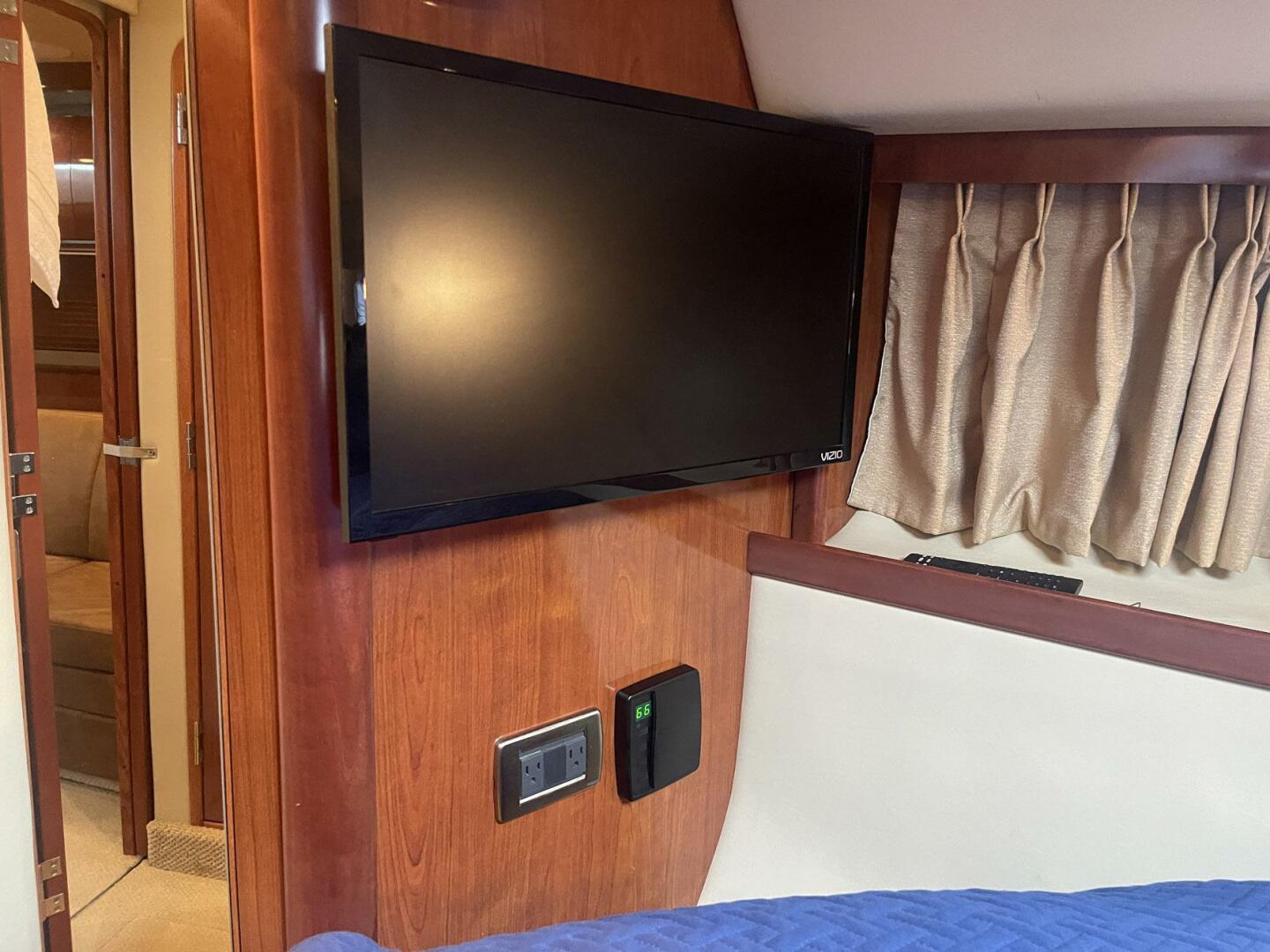 Slide: The Image of Sea Ray 38 Sundancer 2006 - 5157024