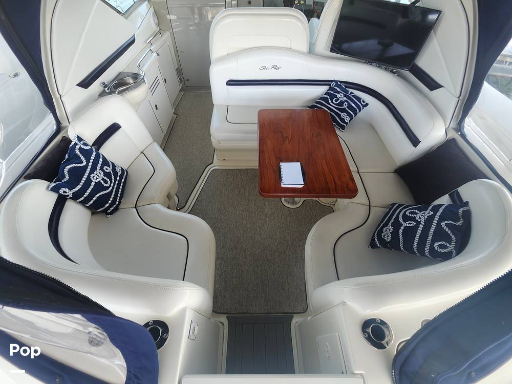 Slide: The Image of Sea Ray 38 Sundancer 2006 - 13