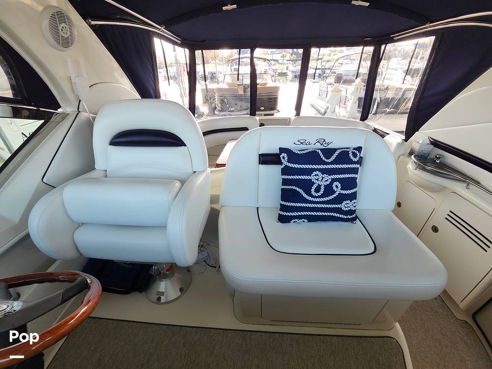 Slide: The Image of Sea Ray 38 Sundancer 2006 - 137