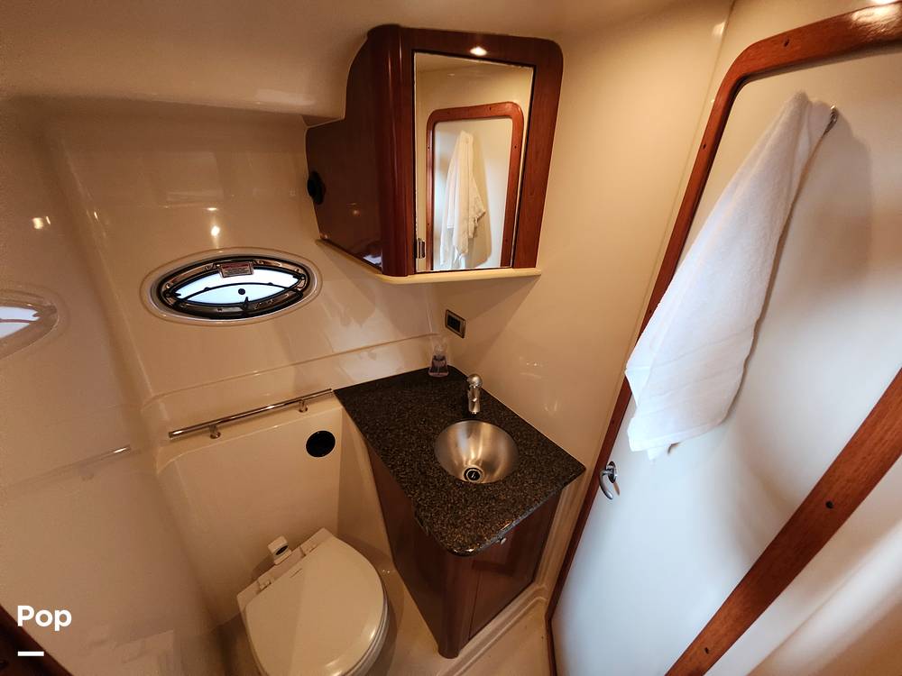 Slide: The Image of Sea Ray 38 Sundancer 2006 - 145