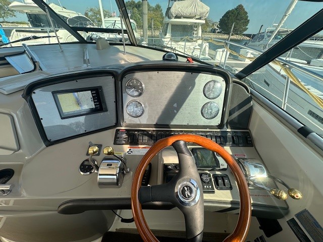 Slide: The Image of Sea Ray 38 Sundancer 2006 - 15