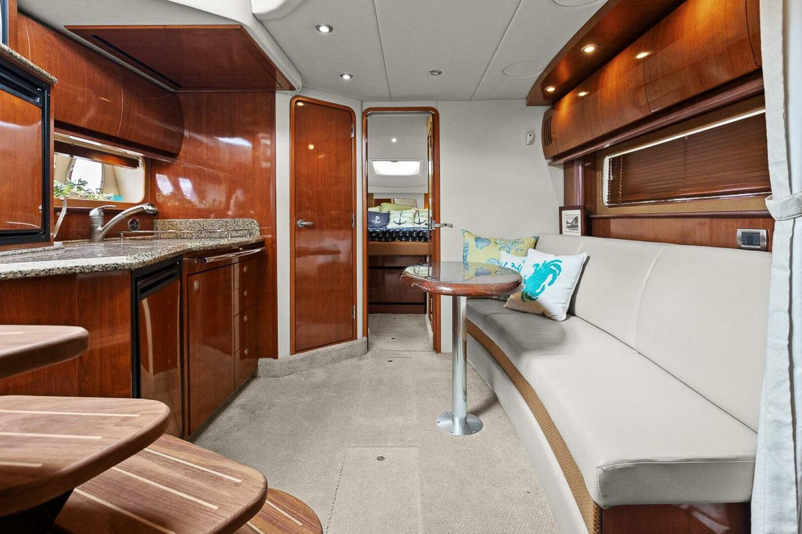 Slide: The Image of Sea Ray 38 Sundancer 2006 - 5458786