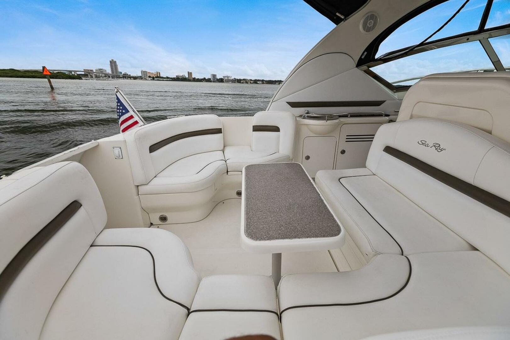 Slide: The Image of Sea Ray 38 Sundancer 2006 - 5458808