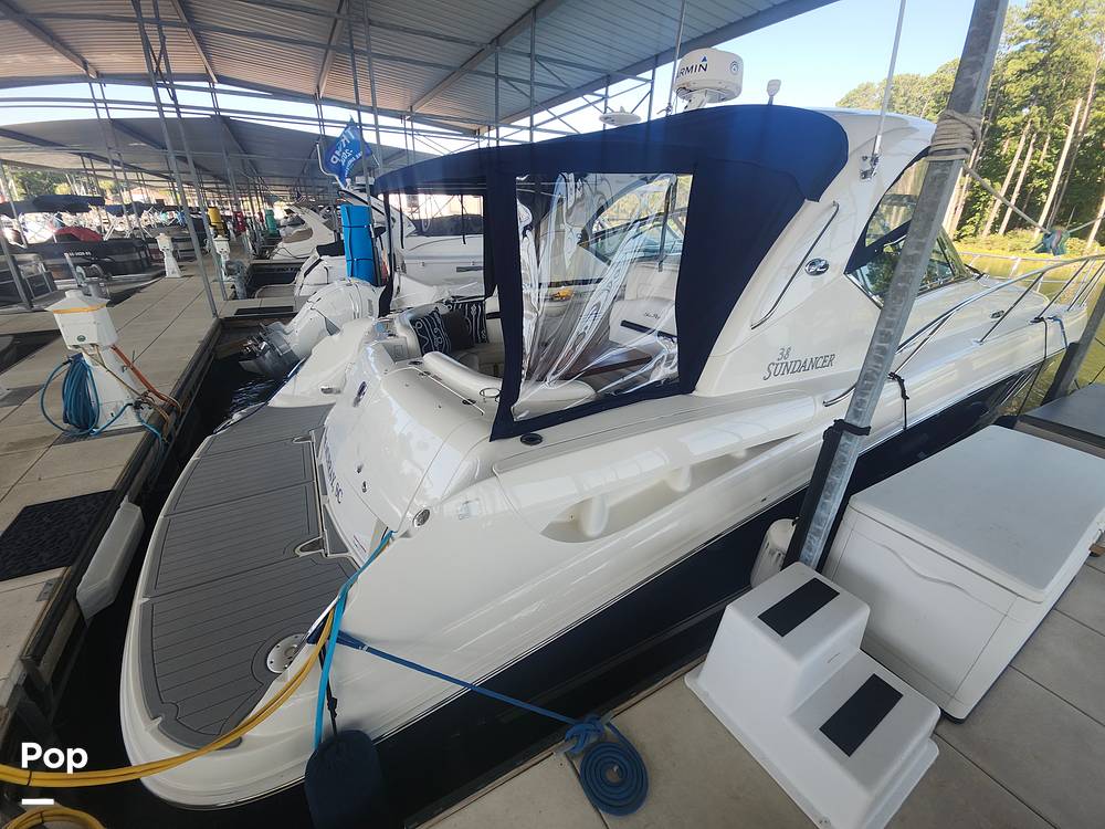 Slide: The Image of Sea Ray 38 Sundancer 2006 - 21