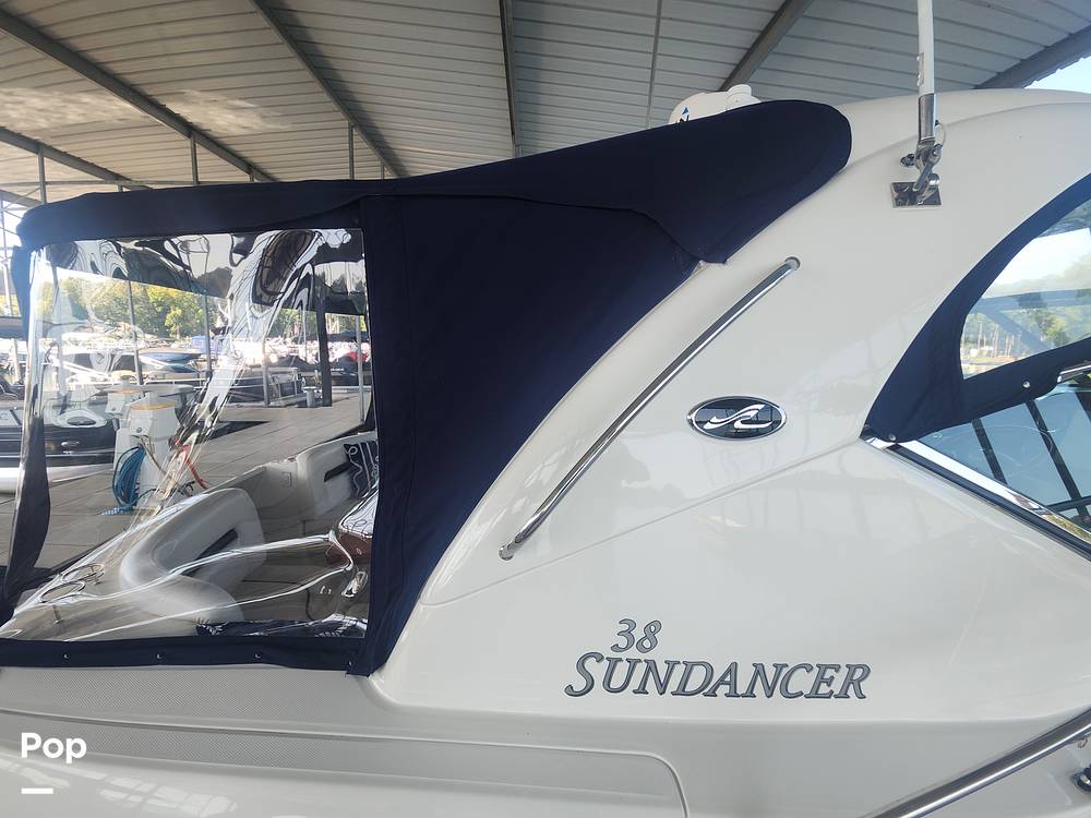 Slide: The Image of Sea Ray 38 Sundancer 2006 - 23